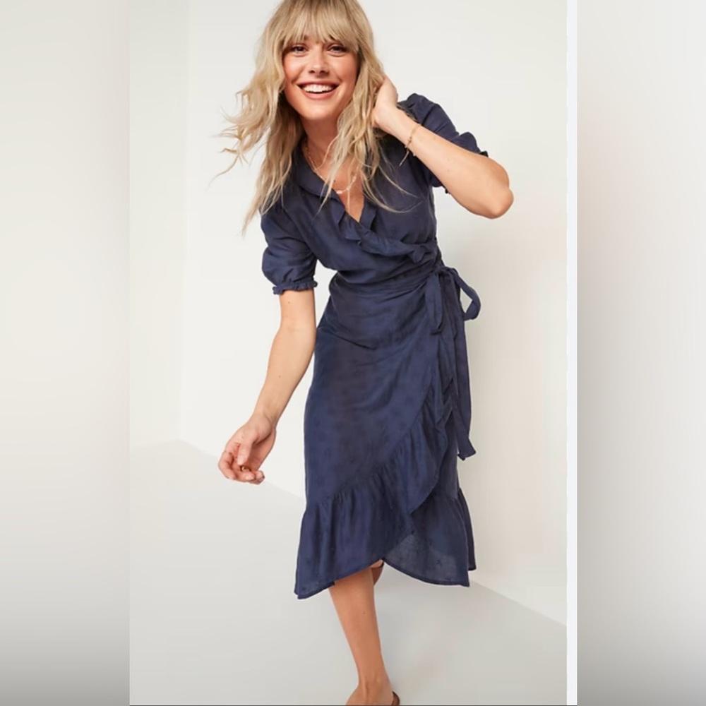 OLD NAVY MIDI WRAP DRESS!! Embroidered flowers !!